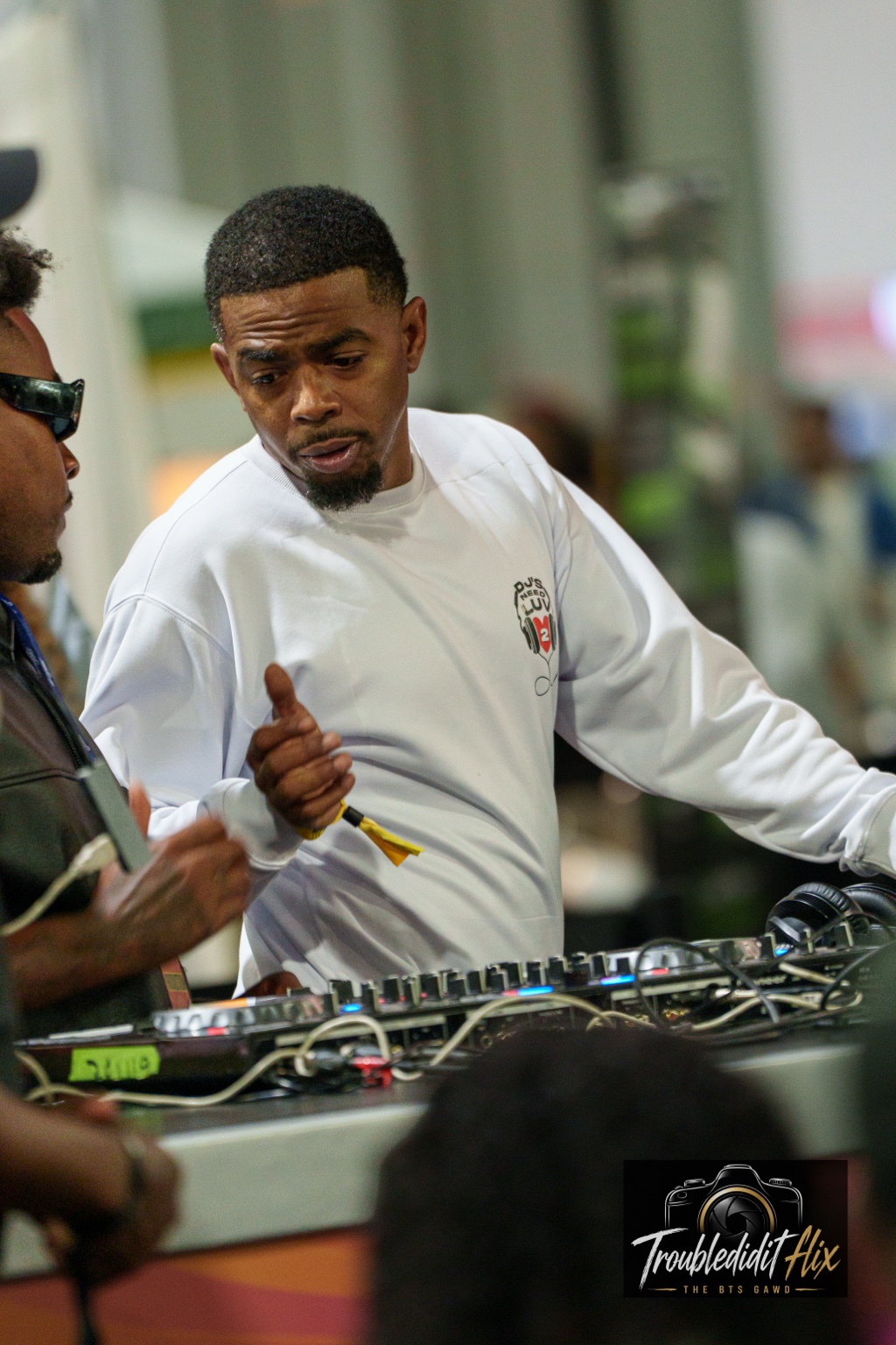 DJ Battio representing DJs Need Love Too at Invest Fest